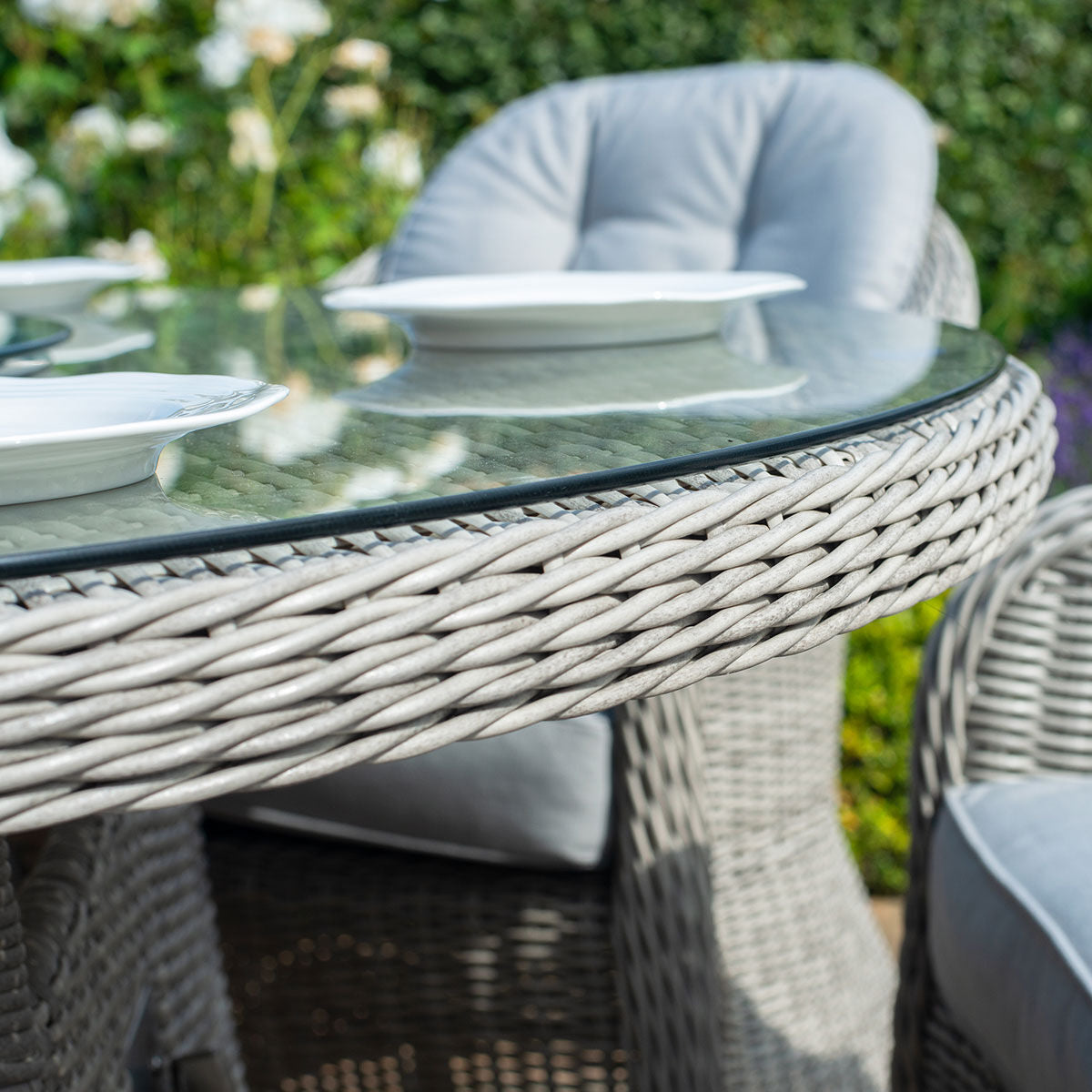 Oxford Heritage 4 Seat Round Rattan Dining Set