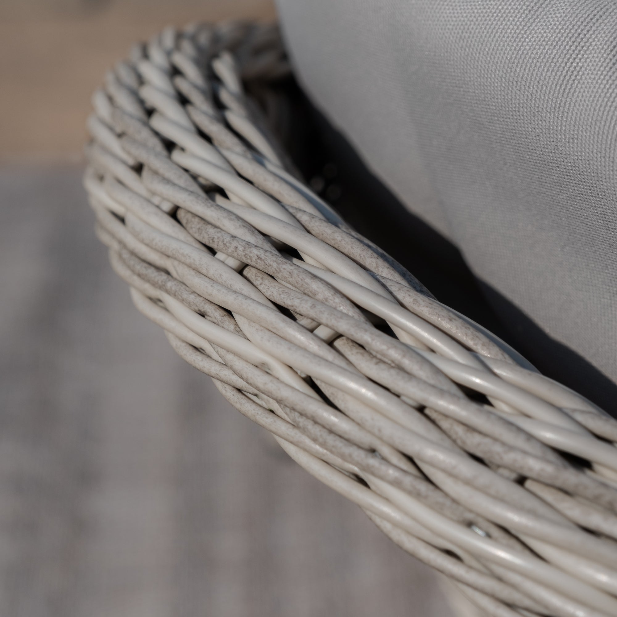 Oxford 6 Seat Round Dining Set with Heritage Dining Chairs & Woven Lazy Susan