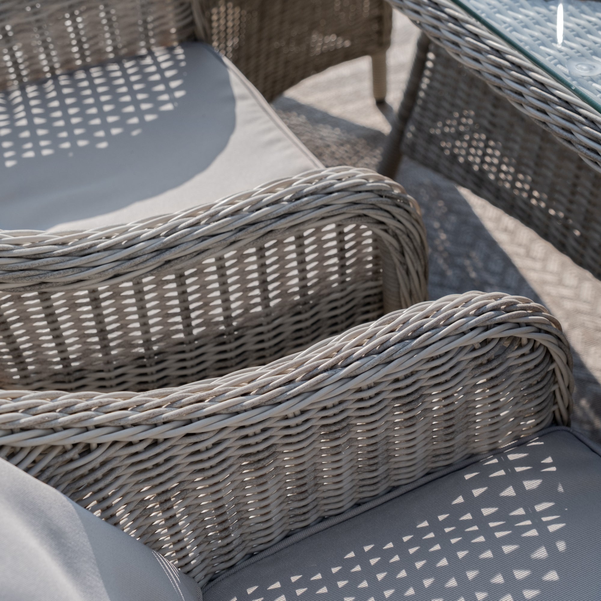 Oxford 8 Seat Oval Dining Set with Heritage Dining Chairs & Woven Lazy Susan