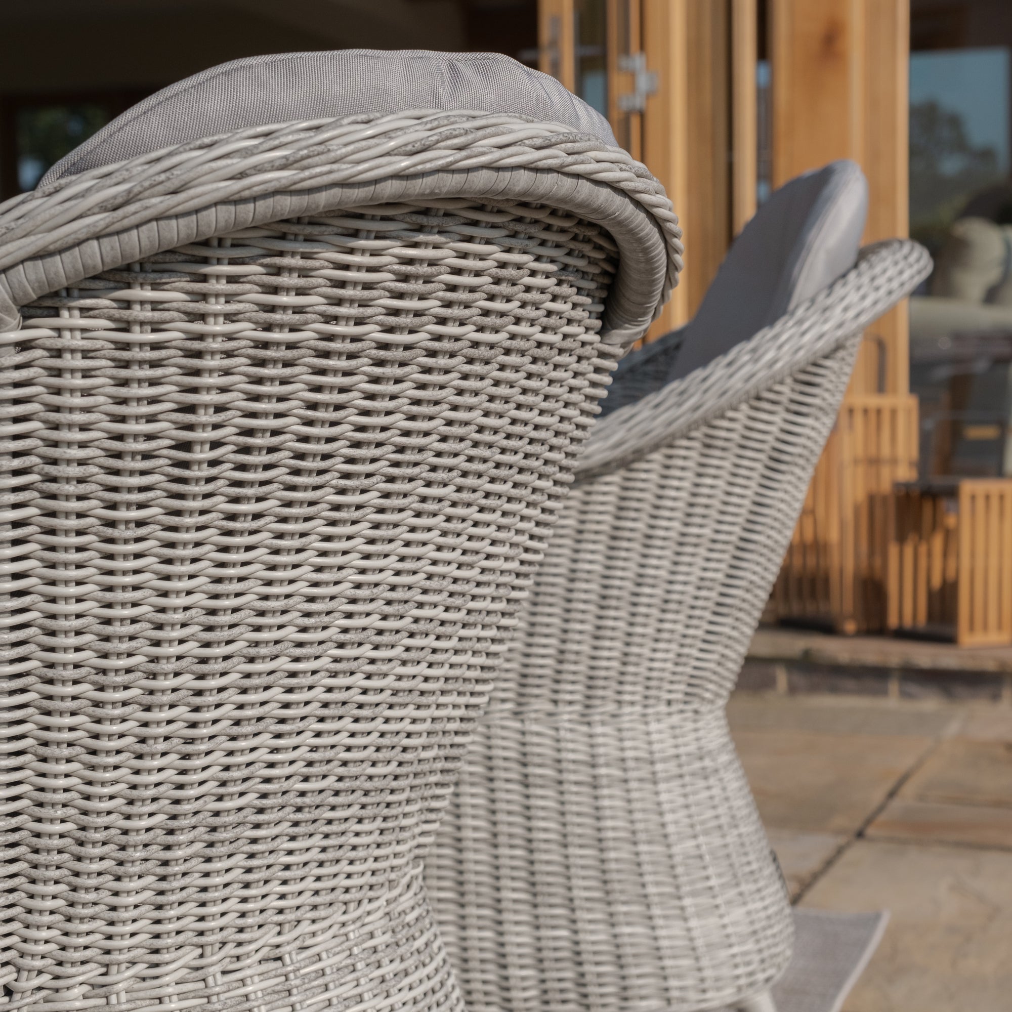 Oxford 8 Seat Round Dining Set with Heritage Dining Chairs & Woven Lazy Susan