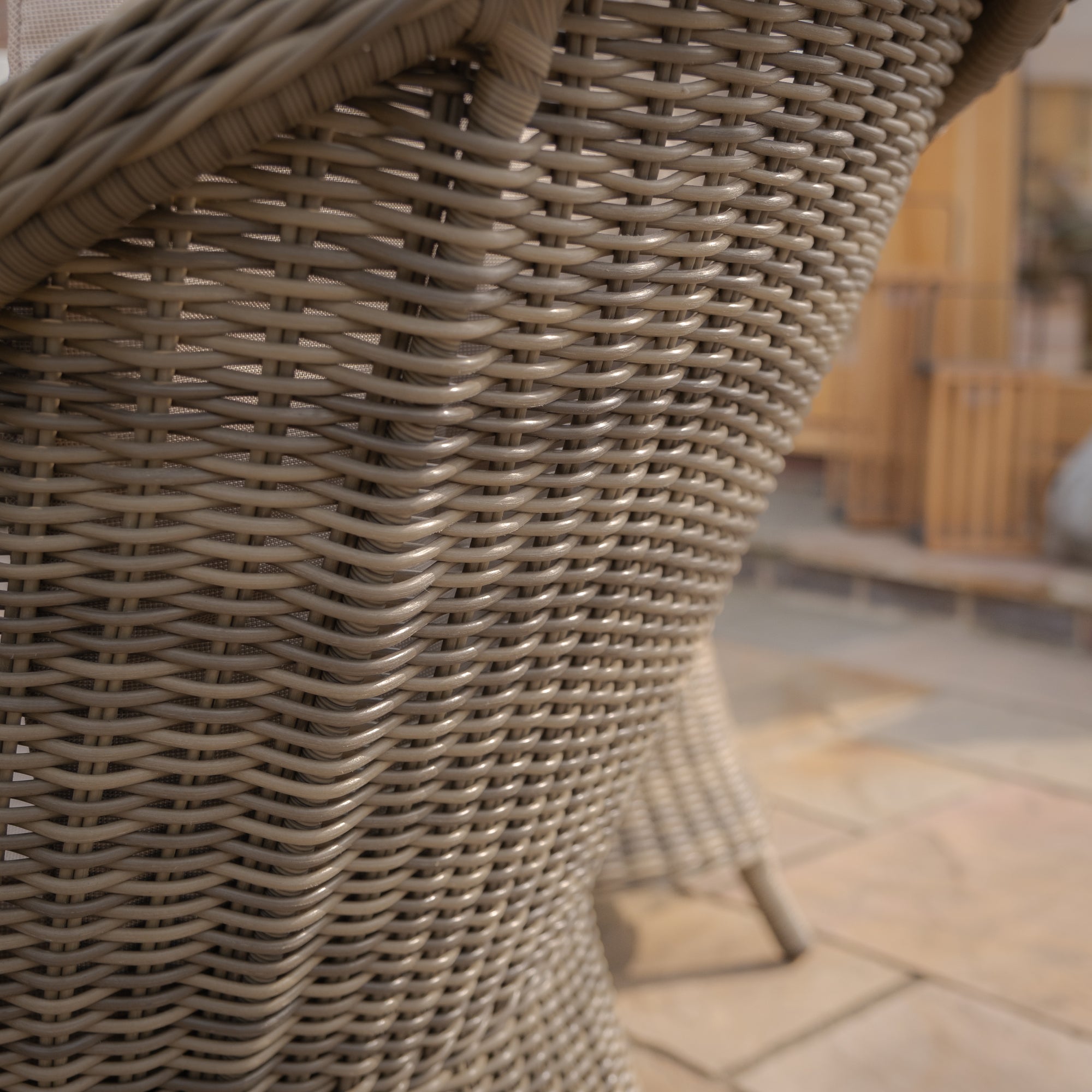 Winchester 8 Seat Round Dining Set with Heritage Dining Chairs & Woven Lazy Susan