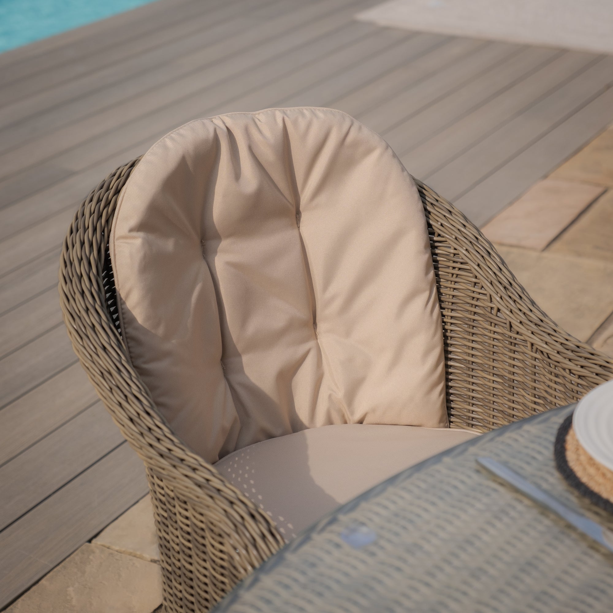 Winchester 8 Seat Round Dining Set with Heritage Dining Chairs & Woven Lazy Susan