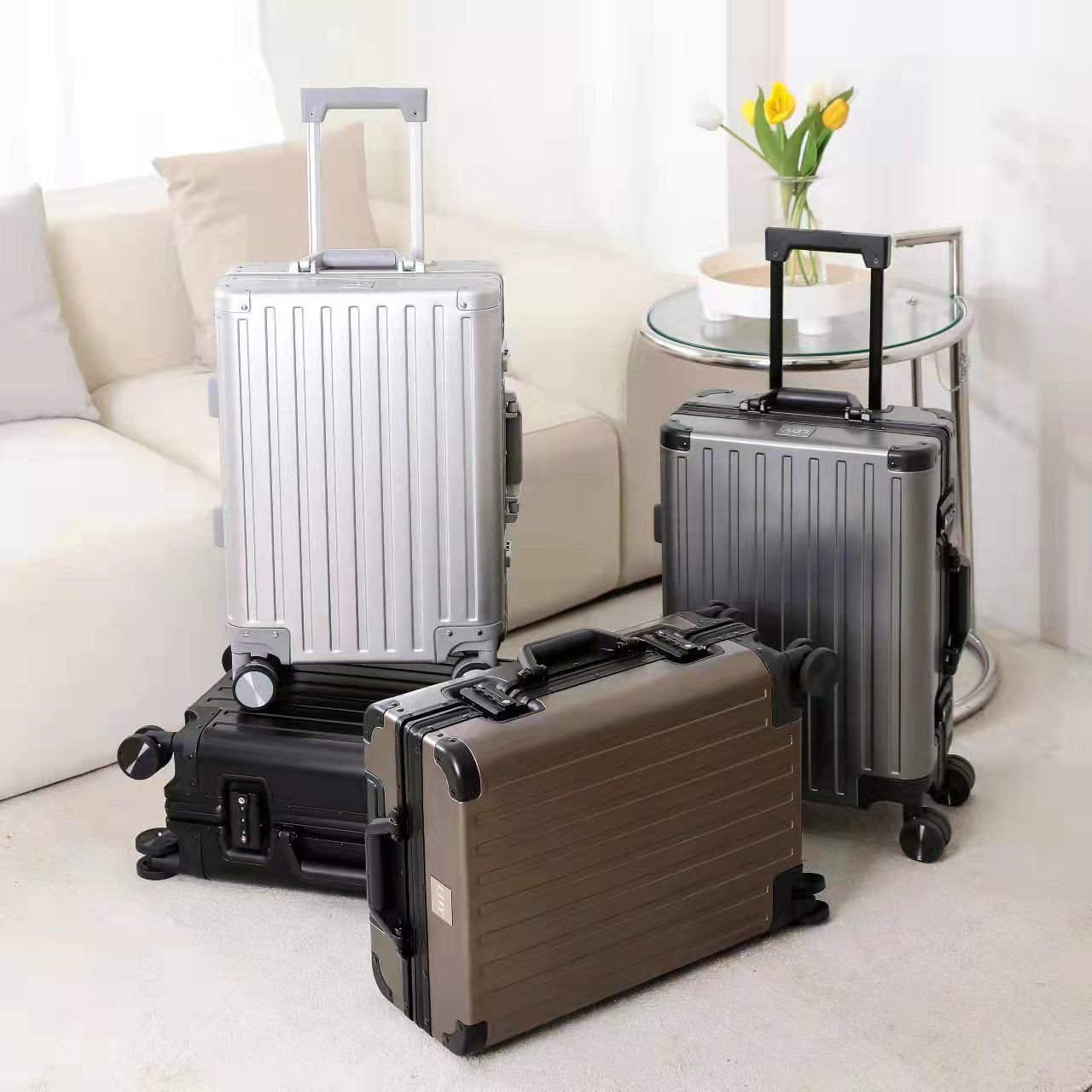 Aluminum Alloy Frame Travel Luggage (YX13005)