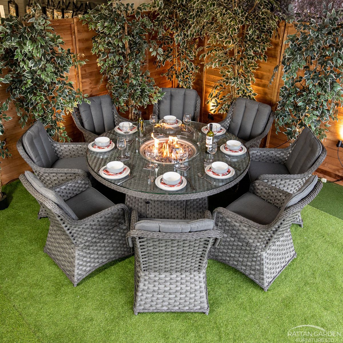 Rattan Serena Vienna 8 Seat Fire Pit With 165cm Round Table