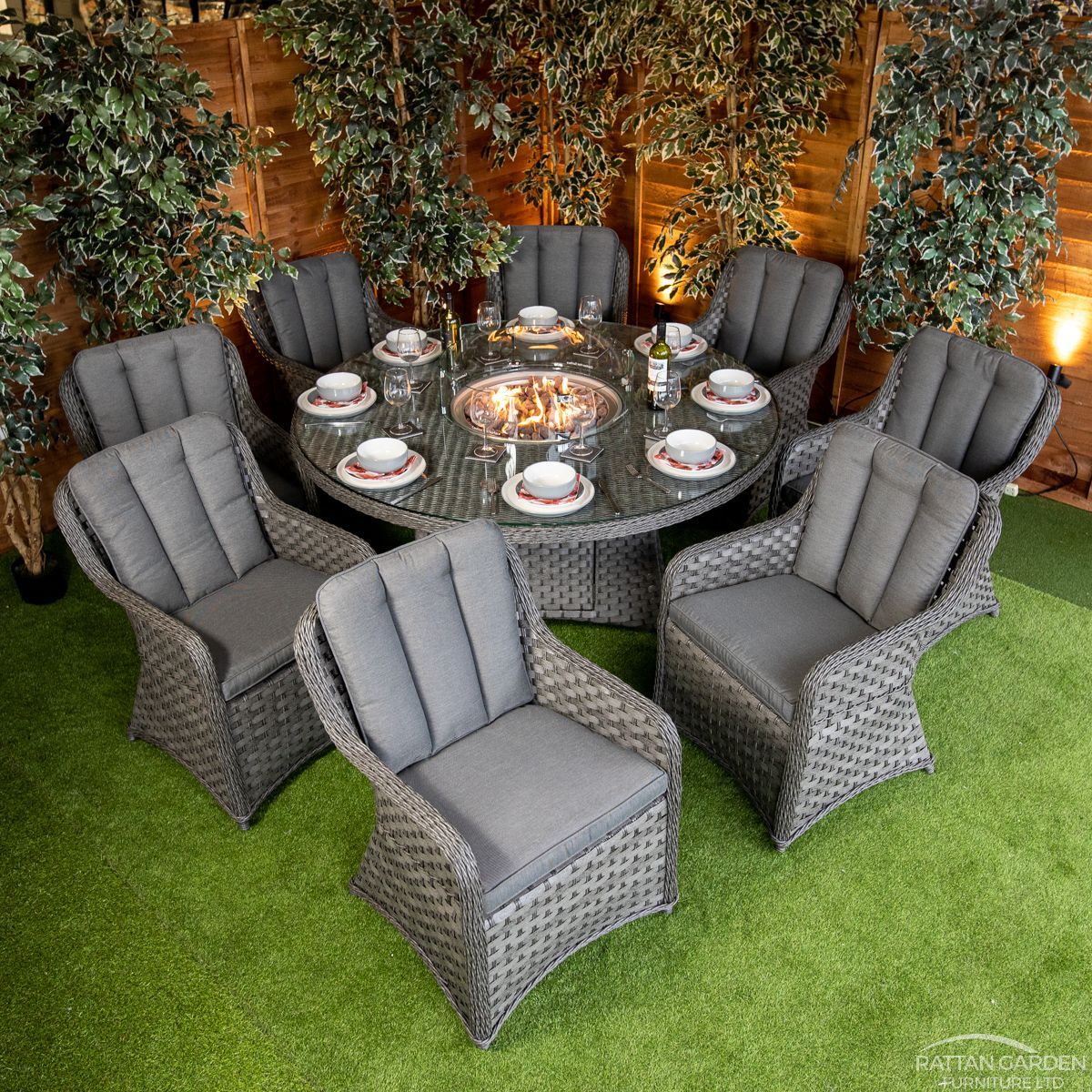 Rattan Serena Vienna 8 Seat Fire Pit With 165cm Round Table