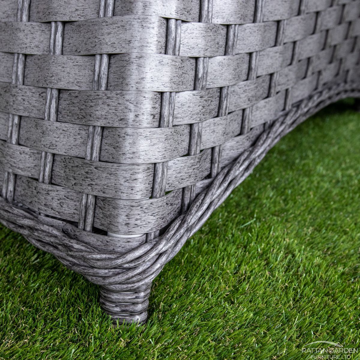 Rattan Serena Vienna Round 6 Seat Dining Set